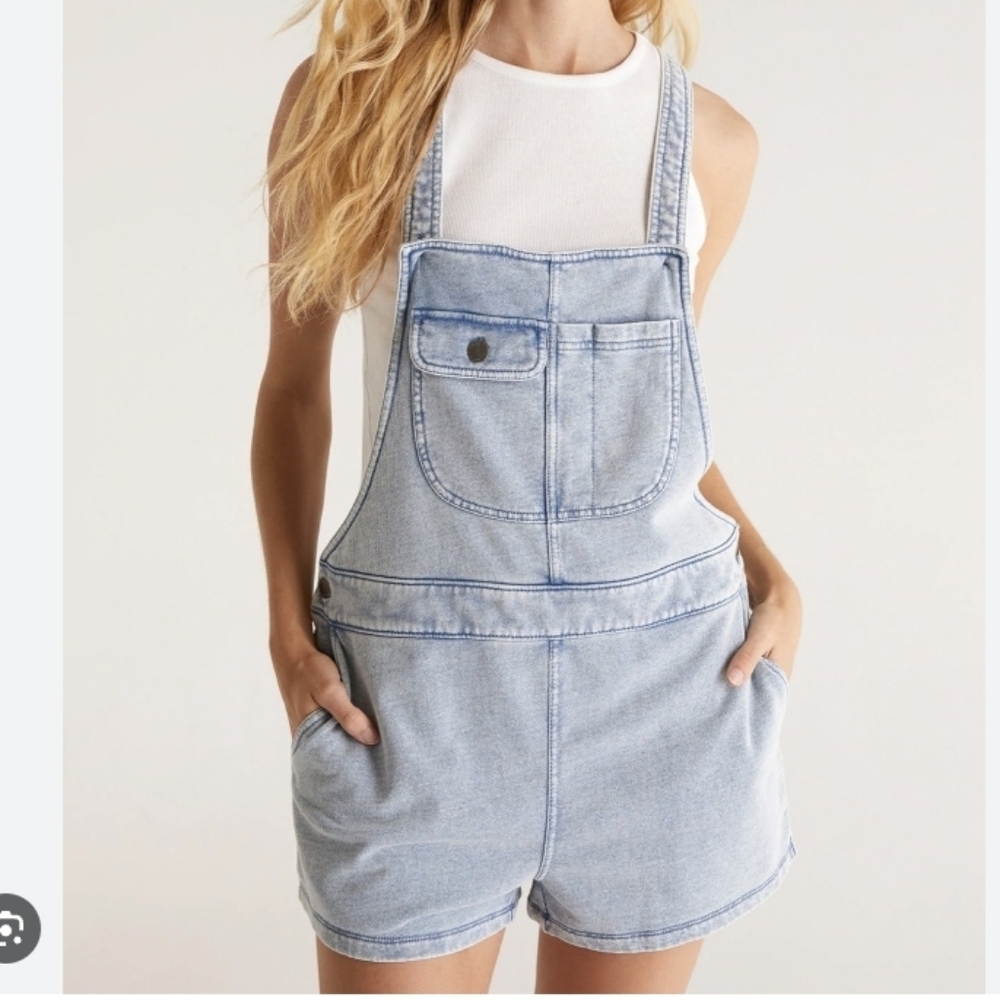 Z Supply Bib Overall Denim Knit Soft Shorts Womens S Lightwash Blue Beach Distre